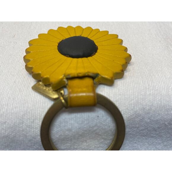 Rare! Vintage Coach Sunflower Keychain - Picture 5 of 16